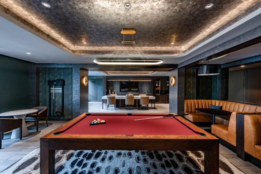 Gorgeous 1 Bedroom At Clarendon With Gym And Rooftop アーリントン エクステリア 写真