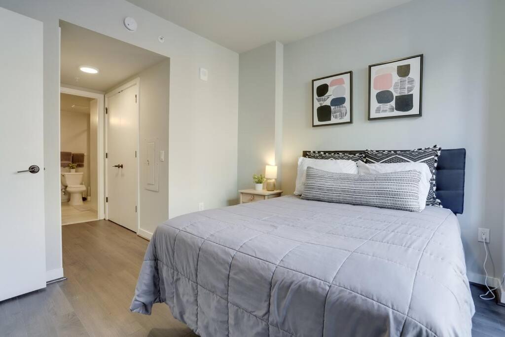Gorgeous 1 Bedroom At Clarendon With Gym And Rooftop アーリントン エクステリア 写真